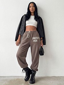 מכנס בייסיק כיתוב מכנס בייסיק כיתוב