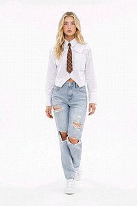 מכופתרת עניבה מכופתרת עניבה